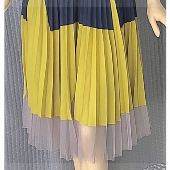 BCBG MaxAzria Lucea Blue Dill Pleated Dress 0 XS - Picture 5 of 7